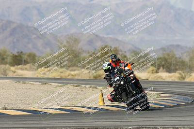 media/Dec-04-2025-Racers Edge (Thu) [[5ebc9f124d]]/3-B Group/1-Session 1 (Turn 7)/